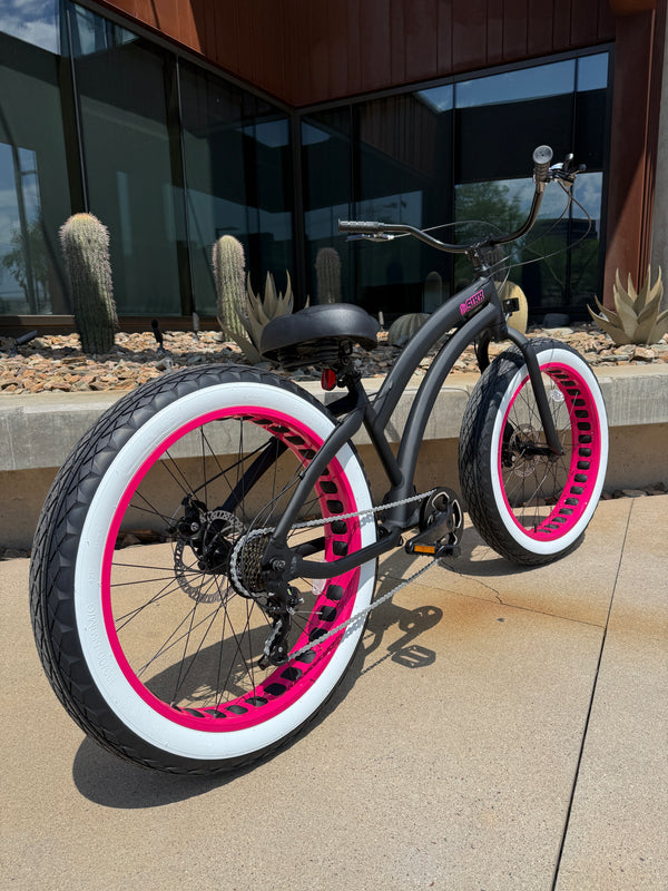 Sikk Ladies UFO SS Aluminum Frame Flat Black- Pink 7 Speed UFO Fat Tire Cruiser