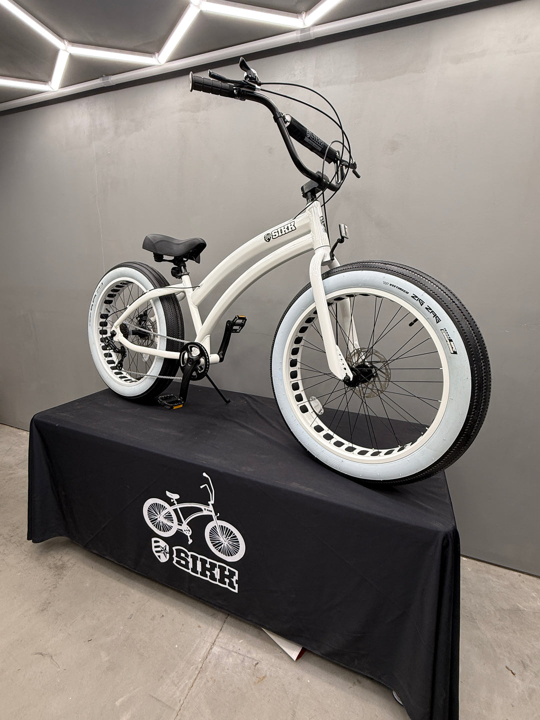 *NEW* UNISEX SIKK SS Aluminum Frame STORMTROOPER 7 Speed UFO Fat Tire Cruiser