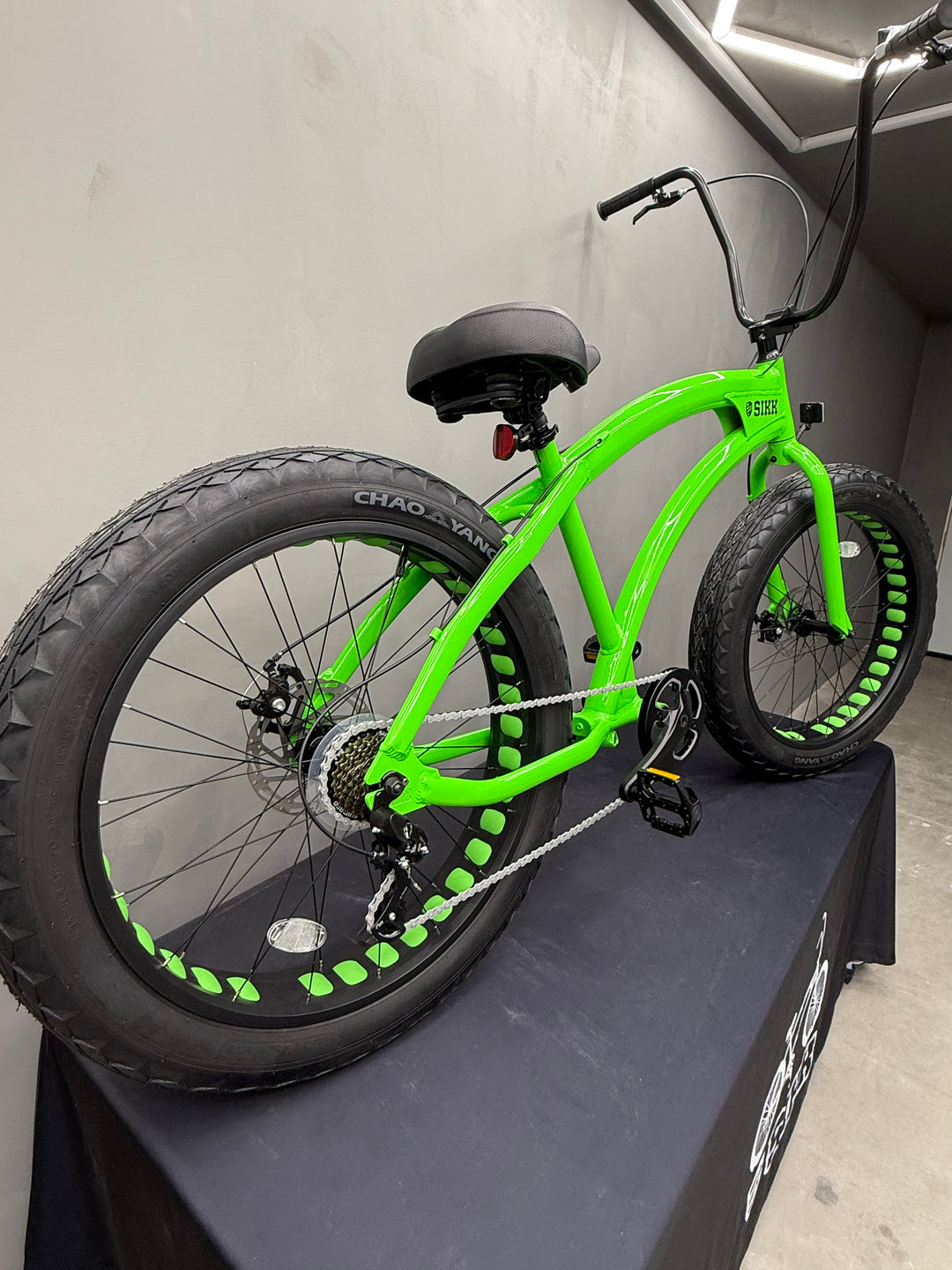 SIKK SS Aluminum Green Frame 7 Speed UFO Fat Tire Cruiser - SIKK BICYCLES