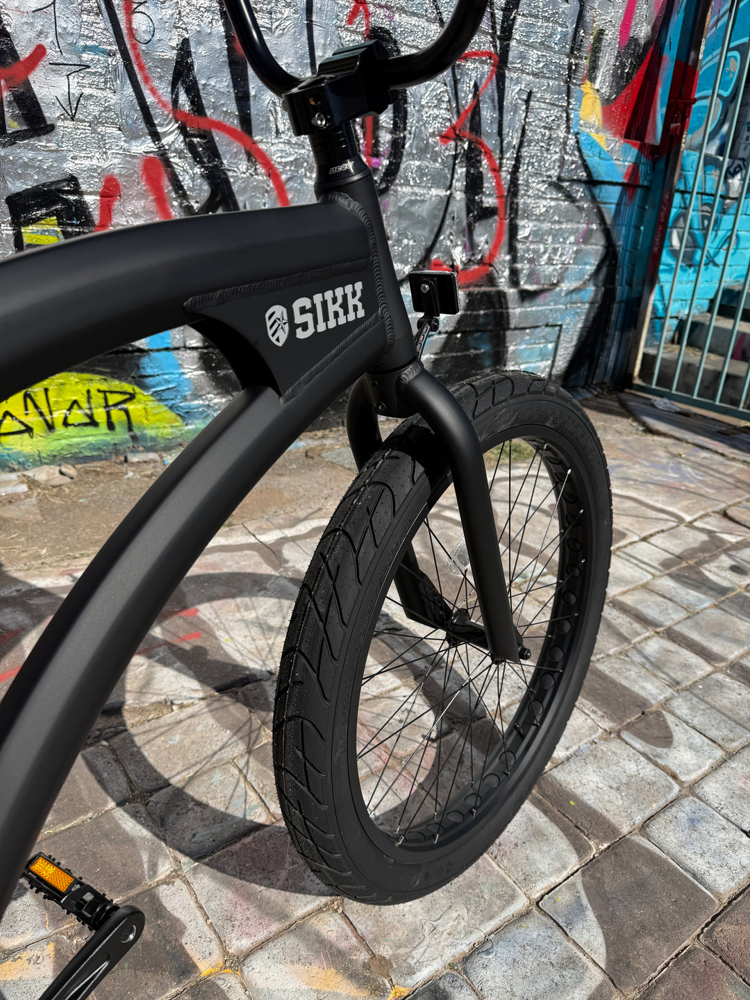 SIKK Wide Ride SS Aluminum Frame Single Speed Flat Black Frame Black Wheels