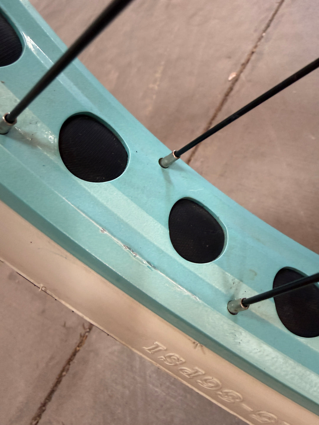 Wheel Scratch See Photos Ladies SIKK Wide Ride SS Aluminum Frame Single Speed Flat Black Frame Teal Wheels Whitewall Tires