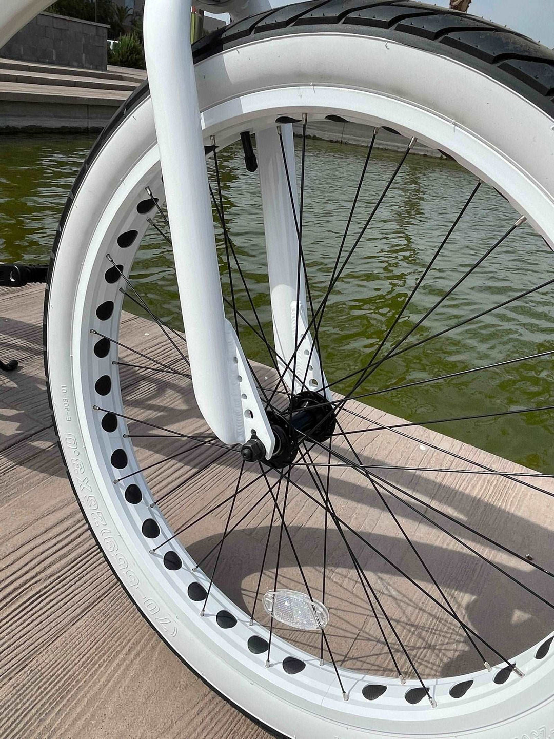 SIKK Wide Ride SS Aluminum Frame Single Speed Stormtrooper White - SIKK BICYCLES