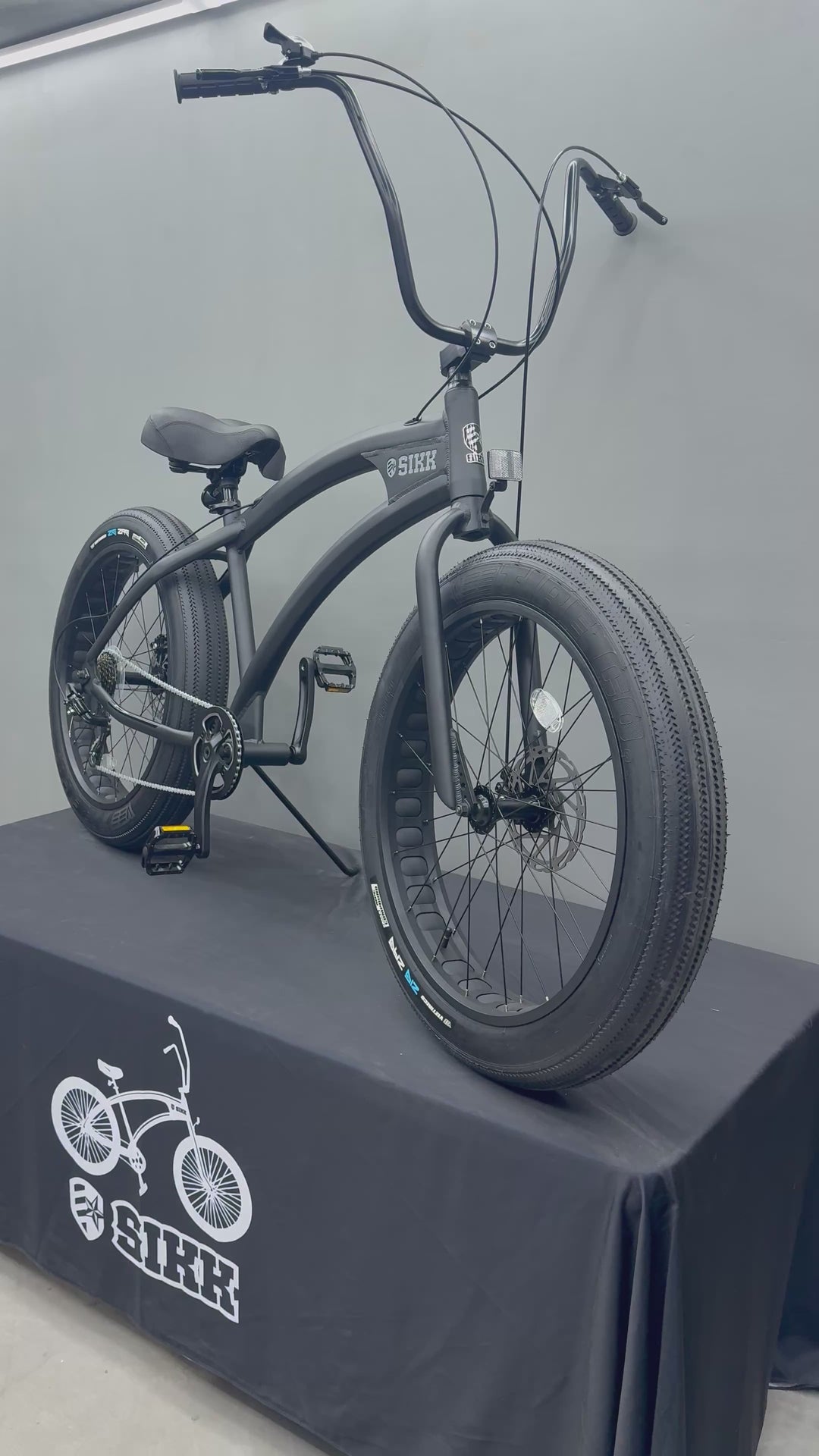 SIKK SS Aluminum Frame Flat Black 7 Speed UFO Fat Tire Cruiser